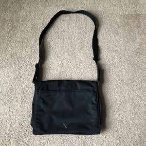 Guess Crossbody Bag (Black)